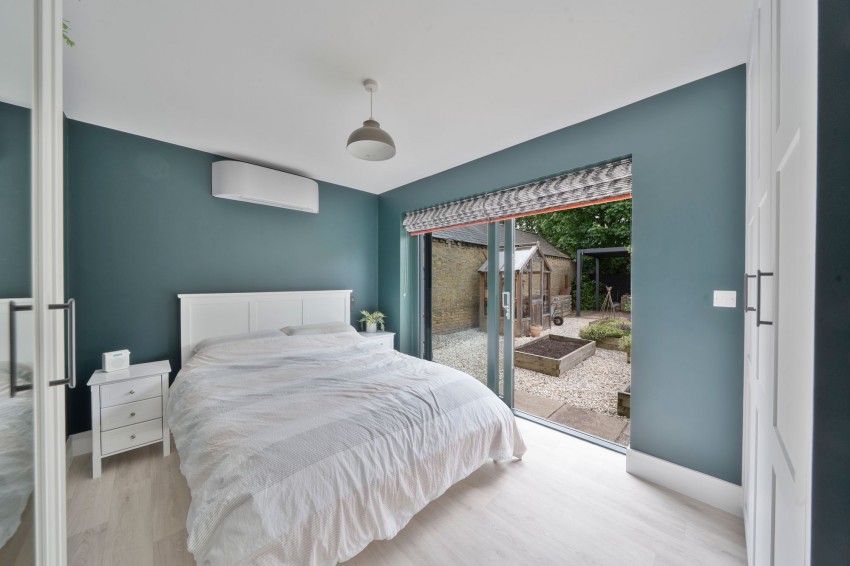 Images for Histon Road, Cottenham, CB24 EAID:4037033056 BID:e9c2a2d5-4edb-4404-af16-967a1de68210