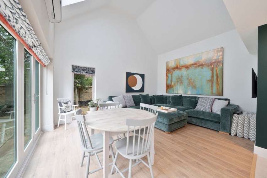 Images for Histon Road, Cottenham, CB24 EAID:4037033056 BID:e9c2a2d5-4edb-4404-af16-967a1de68210