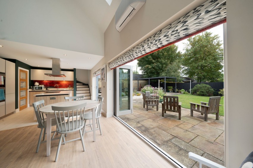 Images for Histon Road, Cottenham, CB24 EAID:4037033056 BID:e9c2a2d5-4edb-4404-af16-967a1de68210