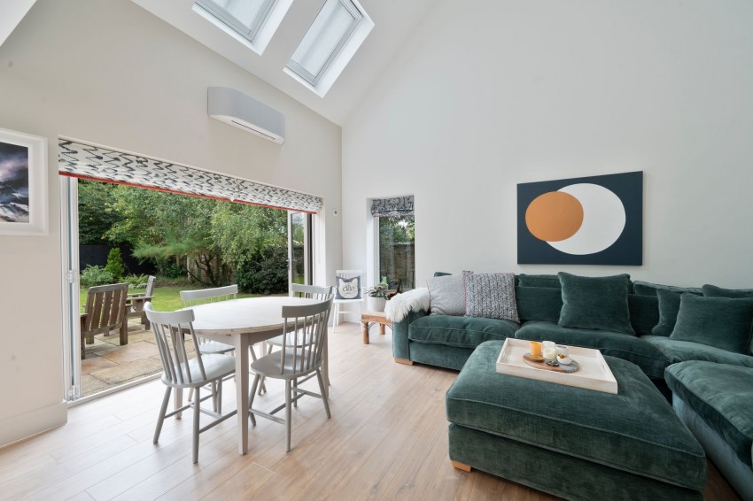 Images for Histon Road, Cottenham, CB24 EAID:4037033056 BID:e9c2a2d5-4edb-4404-af16-967a1de68210