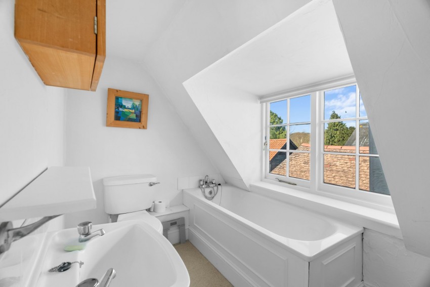 Images for Holttums Yard, Linton, CB21 EAID:4037033056 BID:2f5b1148-b901-4d34-9e72-64b6a96df570