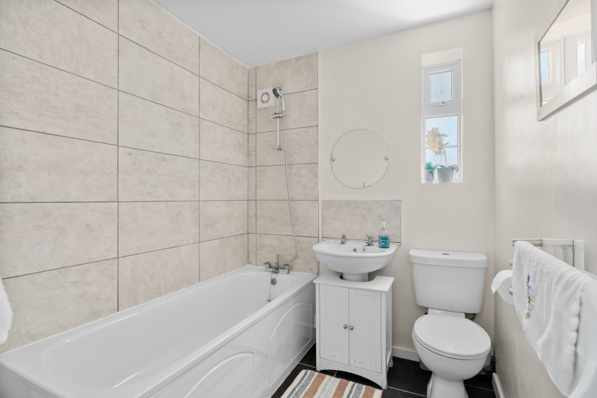 Images for Cambridge Road, Balsham, CB21 EAID:4037033056 BID:2f5b1148-b901-4d34-9e72-64b6a96df570