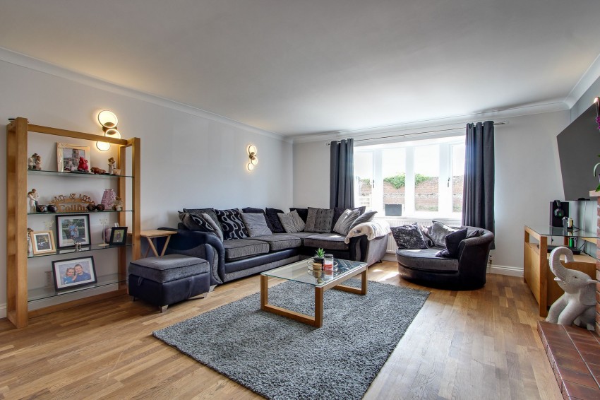 Images for Wales Bank, Elm, PE14 EAID:4037033056 BID:1d497ef6-e698-4427-833a-3b42529ac059