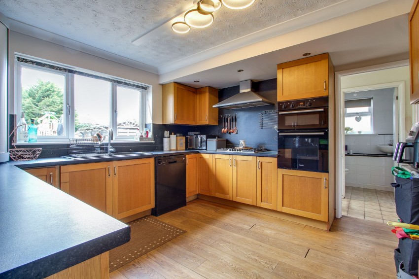 Images for Wales Bank, Elm, PE14 EAID:4037033056 BID:1d497ef6-e698-4427-833a-3b42529ac059