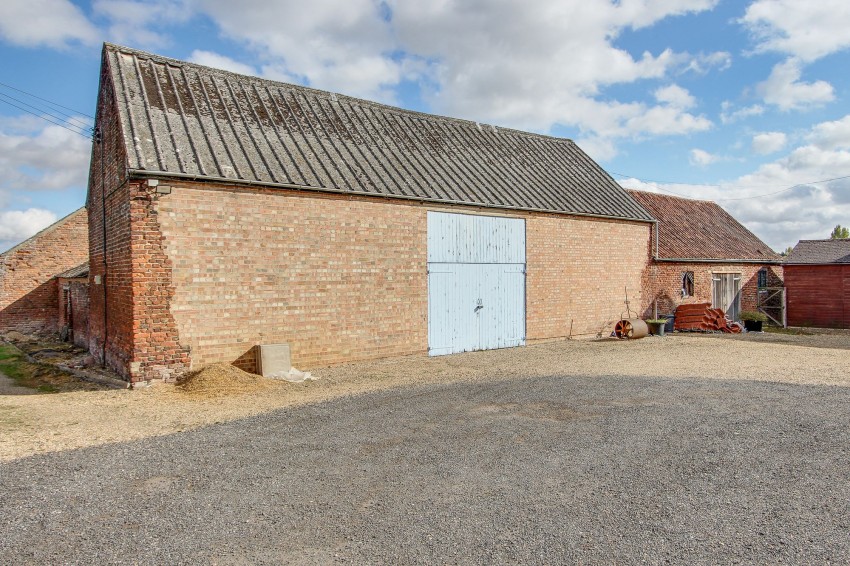 Images for Salts Road, West Walton, PE14 EAID:4037033056 BID:1d497ef6-e698-4427-833a-3b42529ac059