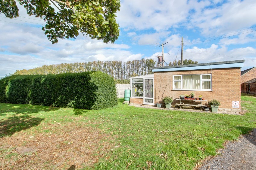 Images for Salts Road, West Walton, PE14 EAID:4037033056 BID:1d497ef6-e698-4427-833a-3b42529ac059