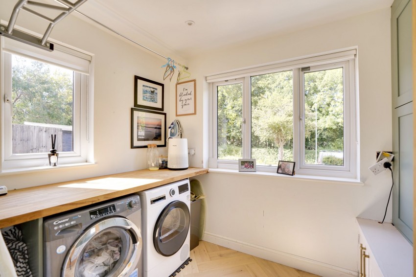Images for Park Road, Cheveley, CB8 EAID:4037033056 BID:e22d2fe2-cd8a-4ee5-877e-aff44adbf8aa