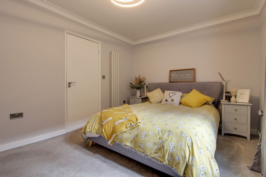 Images for High Road, Wisbech St. Mary, PE13 EAID:4037033056 BID:1d497ef6-e698-4427-833a-3b42529ac059
