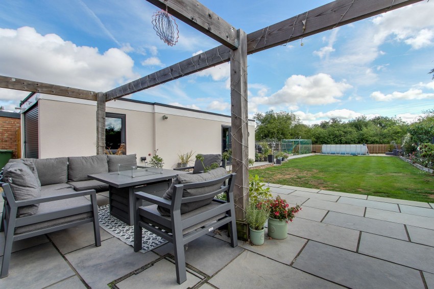 Images for High Road, Wisbech St. Mary, PE13 EAID:4037033056 BID:1d497ef6-e698-4427-833a-3b42529ac059