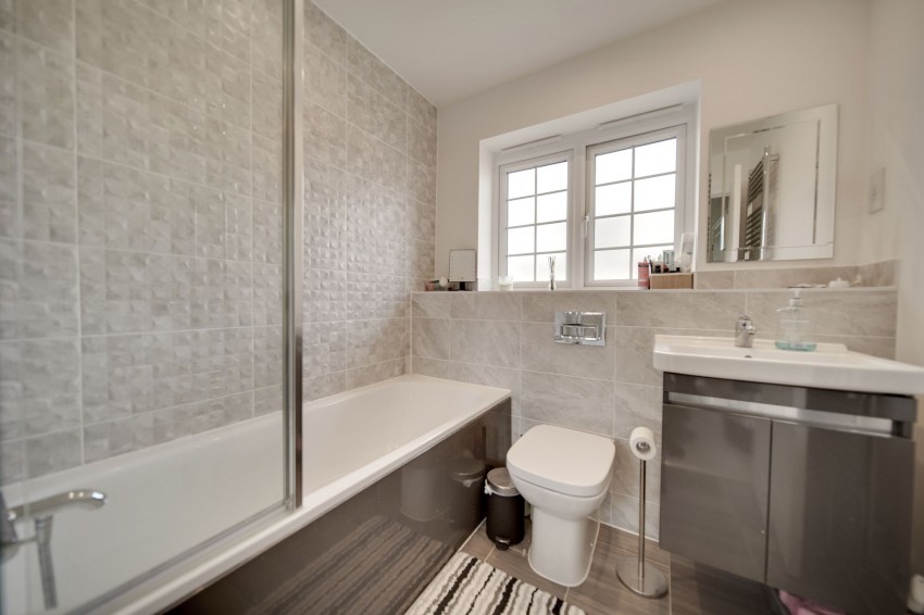 Images for Chaloner Way, Newmarket, CB8 EAID:4037033056 BID:e22d2fe2-cd8a-4ee5-877e-aff44adbf8aa