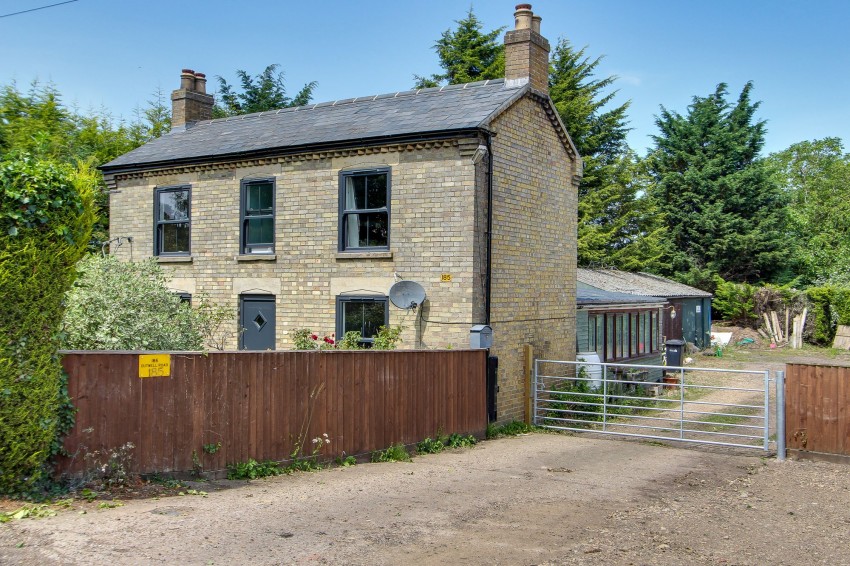 Images for Outwell Road, Emneth, PE14 EAID:4037033056 BID:1d497ef6-e698-4427-833a-3b42529ac059