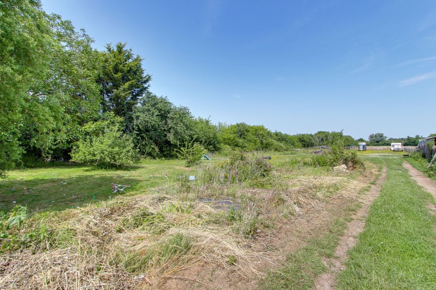 Images for Outwell Road, Emneth, PE14 EAID:4037033056 BID:1d497ef6-e698-4427-833a-3b42529ac059