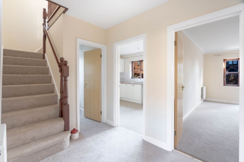 Images for High Street, Castle Camps, CB21 EAID:4037033056 BID:2f5b1148-b901-4d34-9e72-64b6a96df570