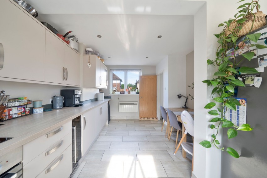 Images for Cherry Orchard, Haddenham, CB6 EAID:4037033056 BID:e9c2a2d5-4edb-4404-af16-967a1de68210