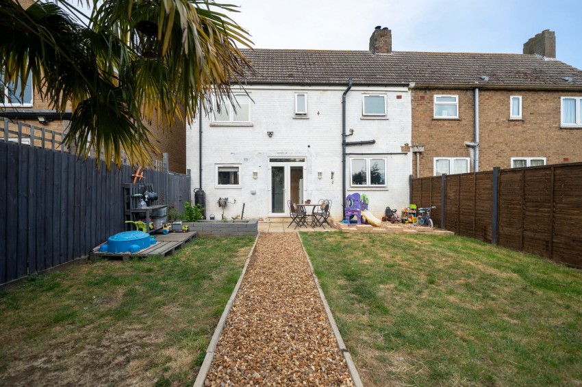 Images for Cherry Orchard, Haddenham, CB6 EAID:4037033056 BID:e9c2a2d5-4edb-4404-af16-967a1de68210