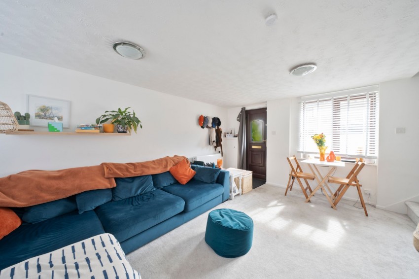 Images for Lester Drive, Haddenham, CB6 EAID:4037033056 BID:e9c2a2d5-4edb-4404-af16-967a1de68210