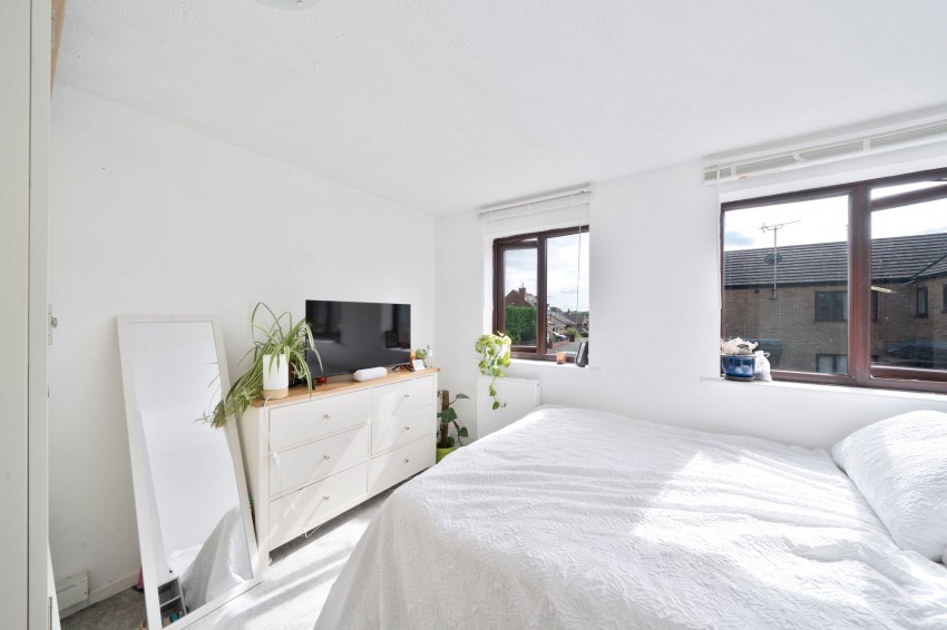 Images for Lester Drive, Haddenham, CB6 EAID:4037033056 BID:e9c2a2d5-4edb-4404-af16-967a1de68210