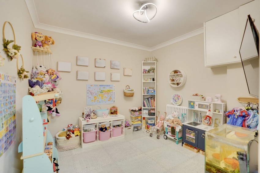 Images for St. Johns Avenue, Newmarket, CB8 EAID:4037033056 BID:e22d2fe2-cd8a-4ee5-877e-aff44adbf8aa