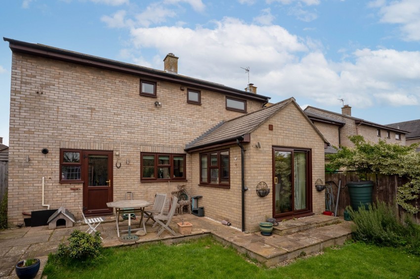 Images for Barns Close, Over, CB24 EAID:4037033056 BID:e9c2a2d5-4edb-4404-af16-967a1de68210