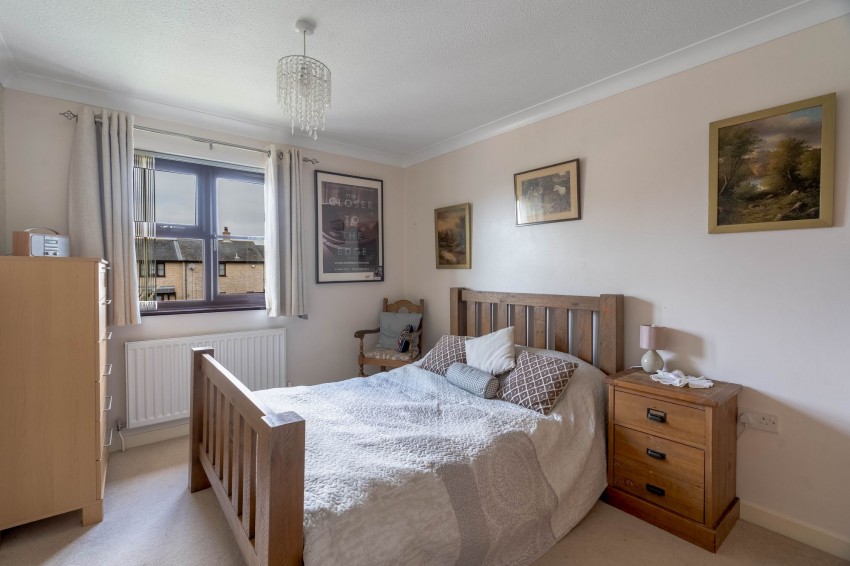 Images for Barns Close, Over, CB24 EAID:4037033056 BID:e9c2a2d5-4edb-4404-af16-967a1de68210