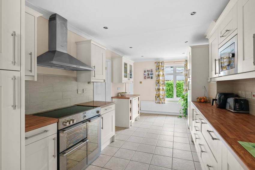Images for Station Road, Dullingham, CB8 EAID:4037033056 BID:e22d2fe2-cd8a-4ee5-877e-aff44adbf8aa