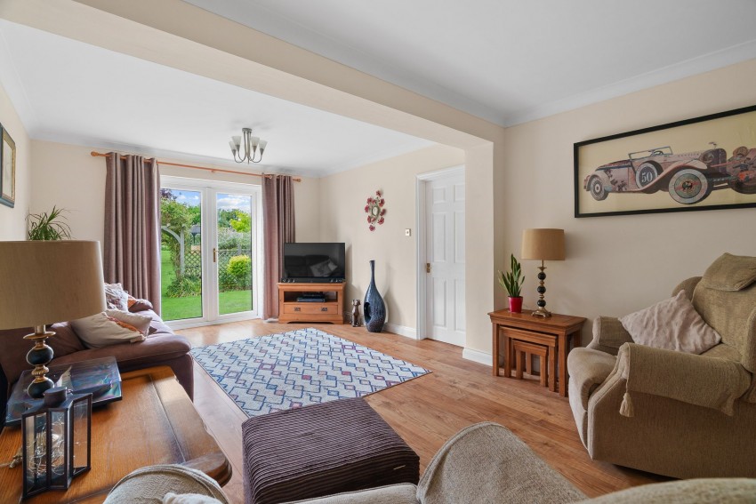 Images for Station Road, Dullingham, CB8 EAID:4037033056 BID:e22d2fe2-cd8a-4ee5-877e-aff44adbf8aa