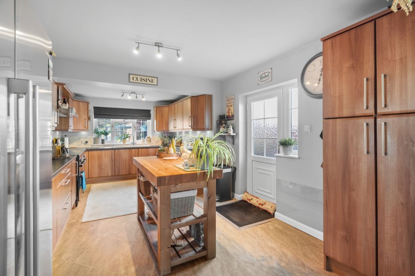 Images for Wood Street, Chatteris, PE16 EAID:4037033056 BID:d3db0e0c-3850-402c-b88b-52680bec4ac9