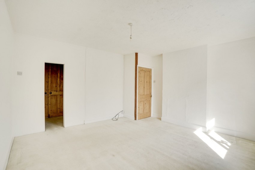 Images for Queen Street, Newmarket, CB8 EAID:4037033056 BID:e22d2fe2-cd8a-4ee5-877e-aff44adbf8aa