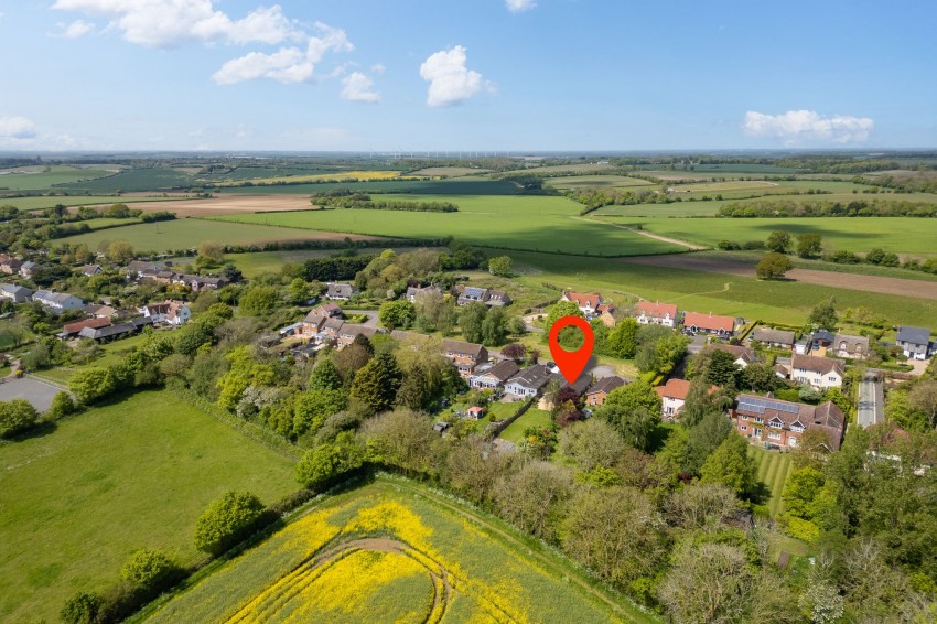 Images for Maypole Croft, West Wickham, CB21 EAID:4037033056 BID:2f5b1148-b901-4d34-9e72-64b6a96df570