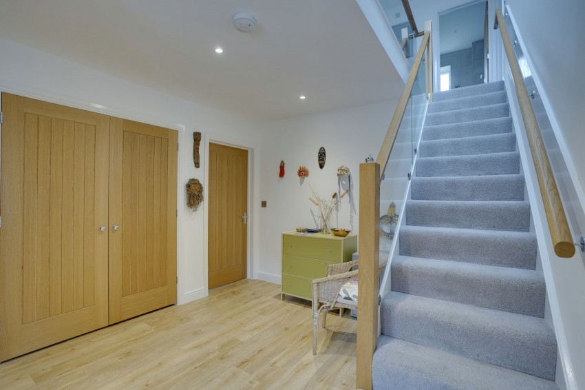 Images for Old Stable Lane, Kentford, CB8 EAID:4037033056 BID:e22d2fe2-cd8a-4ee5-877e-aff44adbf8aa