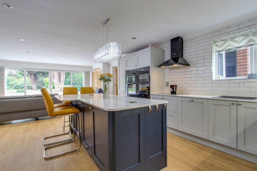 Images for 35 High Street, Long Sutton, PE12 EAID:4037033056 BID:1d497ef6-e698-4427-833a-3b42529ac059