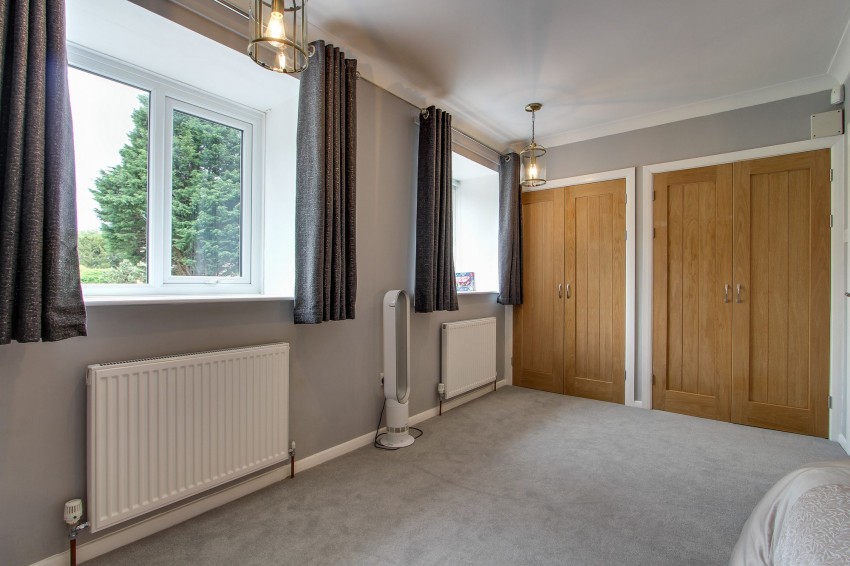 Images for 35 High Street, Long Sutton, PE12 EAID:4037033056 BID:1d497ef6-e698-4427-833a-3b42529ac059