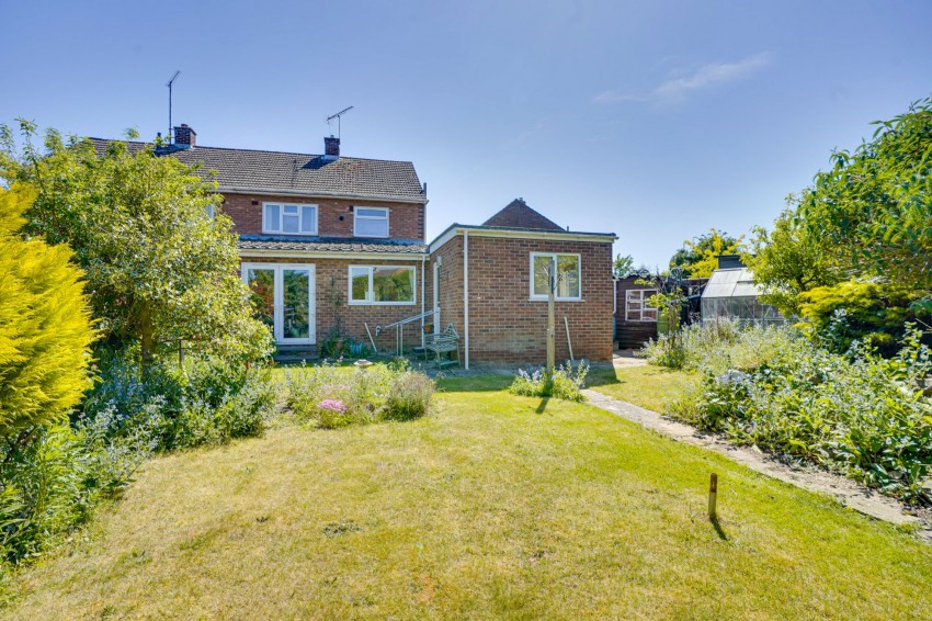 Images for Adastral Close, Newmarket, CB8 EAID:4037033056 BID:e22d2fe2-cd8a-4ee5-877e-aff44adbf8aa