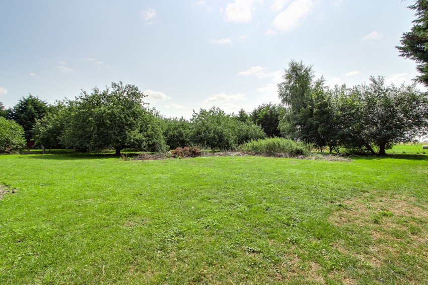 Images for 194 Small Lode, Upwell, PE14 EAID:4037033056 BID:1d497ef6-e698-4427-833a-3b42529ac059