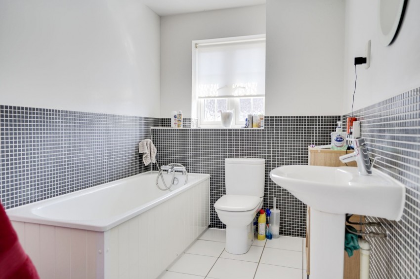 Images for Tayberry Close, Red Lodge, IP28 EAID:4037033056 BID:e22d2fe2-cd8a-4ee5-877e-aff44adbf8aa