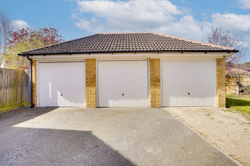 Images for Tayberry Close, Red Lodge, IP28 EAID:4037033056 BID:e22d2fe2-cd8a-4ee5-877e-aff44adbf8aa