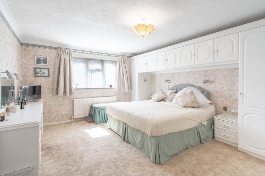 Images for Mills Lane, Longstanton, CB24 EAID:4037033056 BID:e9c2a2d5-4edb-4404-af16-967a1de68210