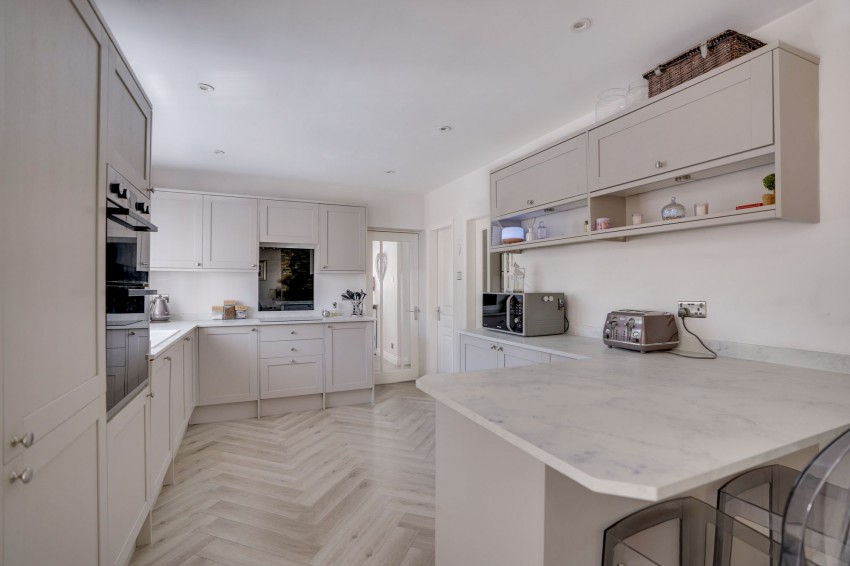 Images for The Street, Kirtling, CB8 EAID:4037033056 BID:e22d2fe2-cd8a-4ee5-877e-aff44adbf8aa