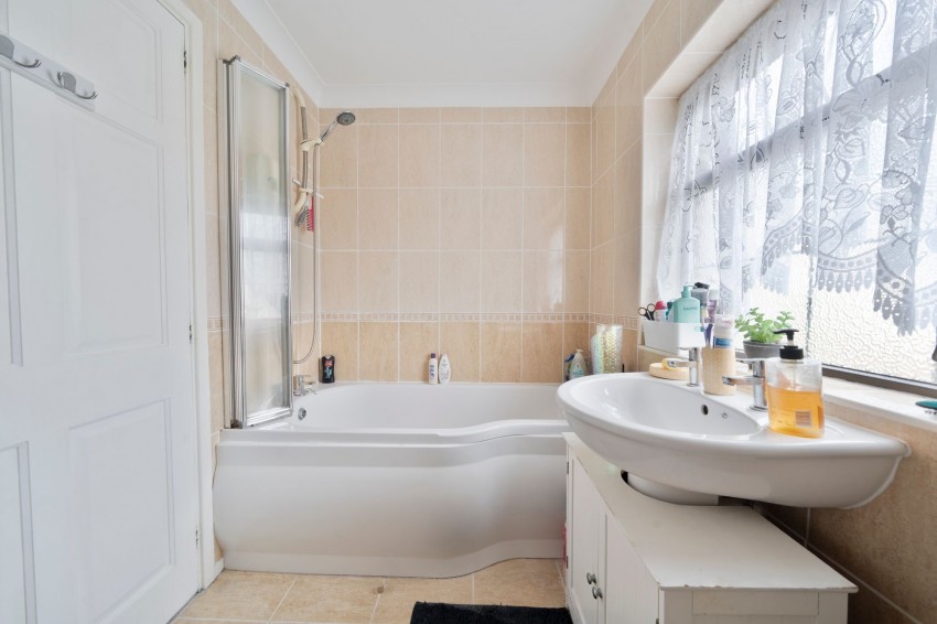 Images for St. Martins Road, Chatteris, PE16 EAID:4037033056 BID:d3db0e0c-3850-402c-b88b-52680bec4ac9