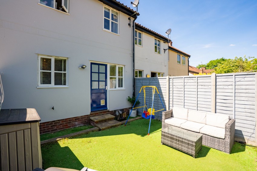Images for Meadow Lane, Linton, CB21 EAID:4037033056 BID:2f5b1148-b901-4d34-9e72-64b6a96df570