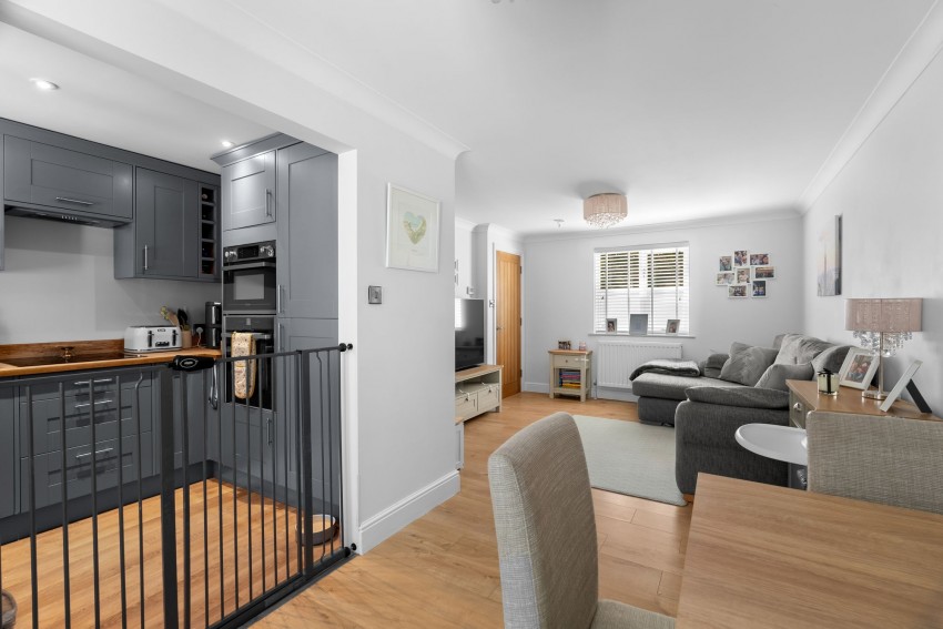 Images for Meadow Lane, Linton, CB21 EAID:4037033056 BID:2f5b1148-b901-4d34-9e72-64b6a96df570