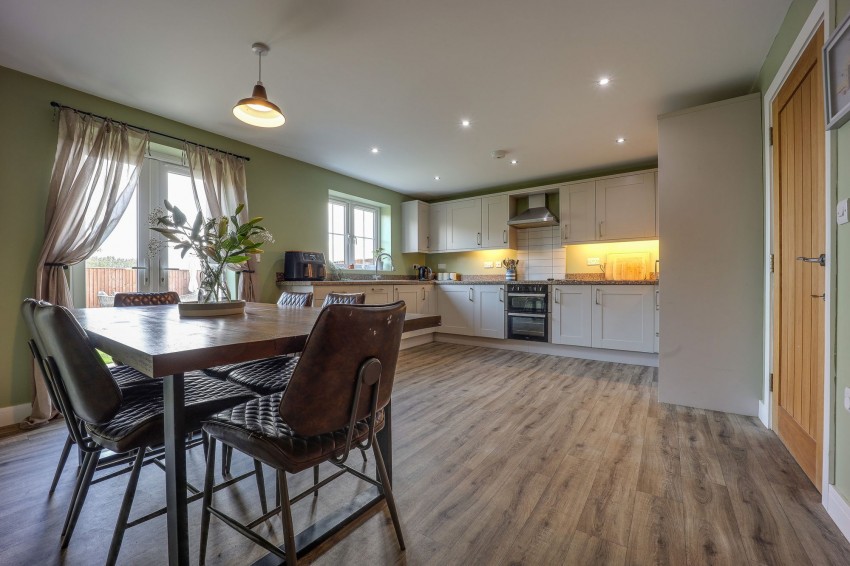 Images for School Road, Walton Highway, PE14 EAID:4037033056 BID:1d497ef6-e698-4427-833a-3b42529ac059