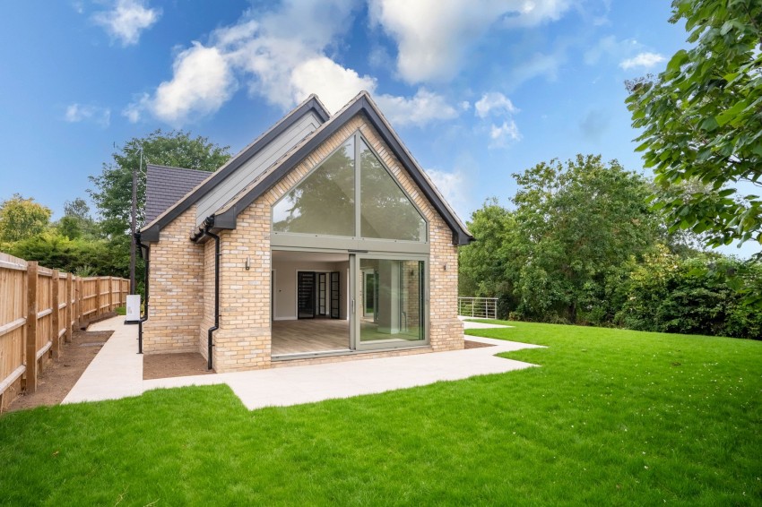 Images for Robins Lane, Lolworth, CB23 EAID:4037033056 BID:e9c2a2d5-4edb-4404-af16-967a1de68210