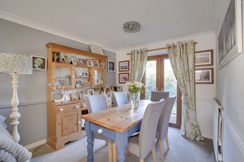 Images for Hythe Close, Burwell, CB25 EAID:4037033056 BID:e22d2fe2-cd8a-4ee5-877e-aff44adbf8aa