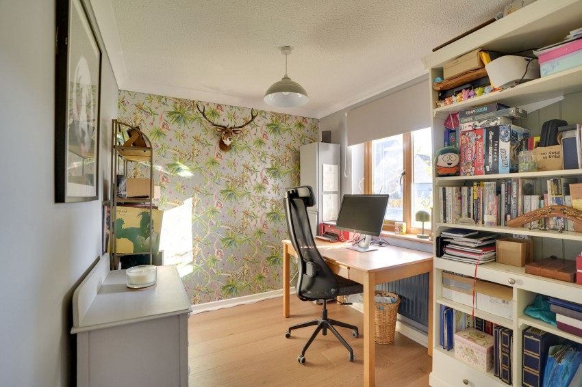 Images for Hythe Close, Burwell, CB25 EAID:4037033056 BID:e22d2fe2-cd8a-4ee5-877e-aff44adbf8aa