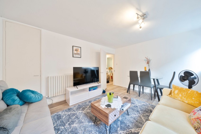 Images for Malcolm Place, Cambridge, CB1 EAID:4037033056 BID:df7a2b8e-b283-433c-96bc-9990089caf32