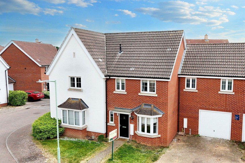 Images for Bramble Walk, Red Lodge, IP28 EAID:4037033056 BID:e22d2fe2-cd8a-4ee5-877e-aff44adbf8aa
