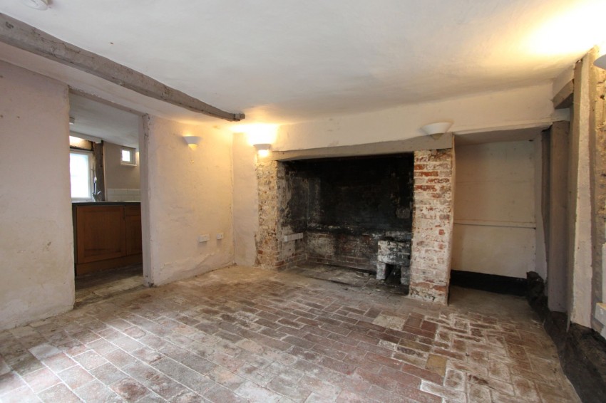 Images for High Street, Little Abington, CB21 EAID:4037033056 BID:2f5b1148-b901-4d34-9e72-64b6a96df570