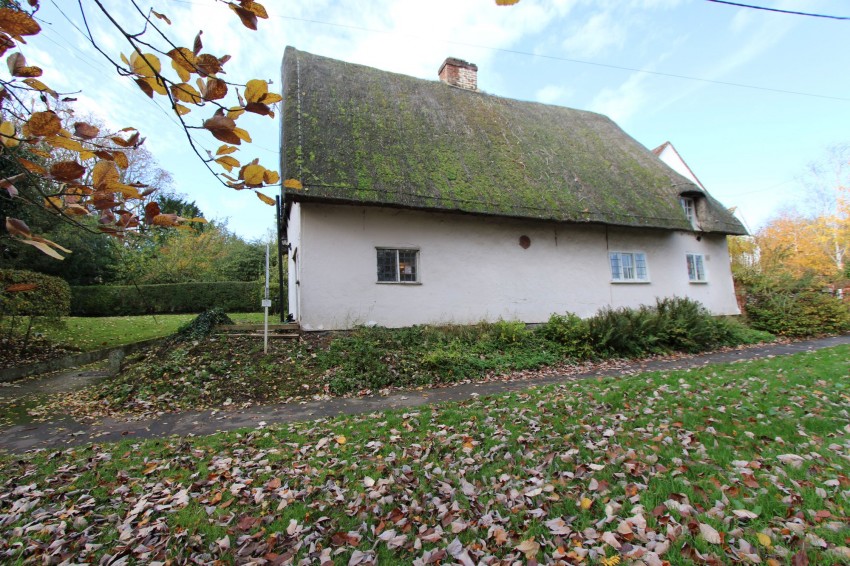 Images for High Street, Little Abington, CB21 EAID:4037033056 BID:2f5b1148-b901-4d34-9e72-64b6a96df570