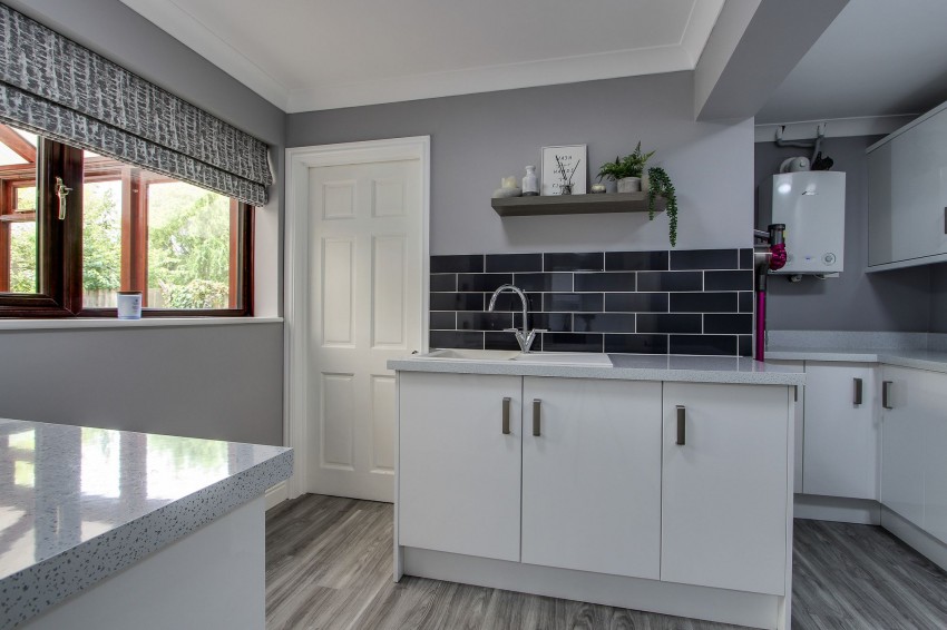 Images for Gosmoor Lane, Elm, PE14 EAID:4037033056 BID:1d497ef6-e698-4427-833a-3b42529ac059